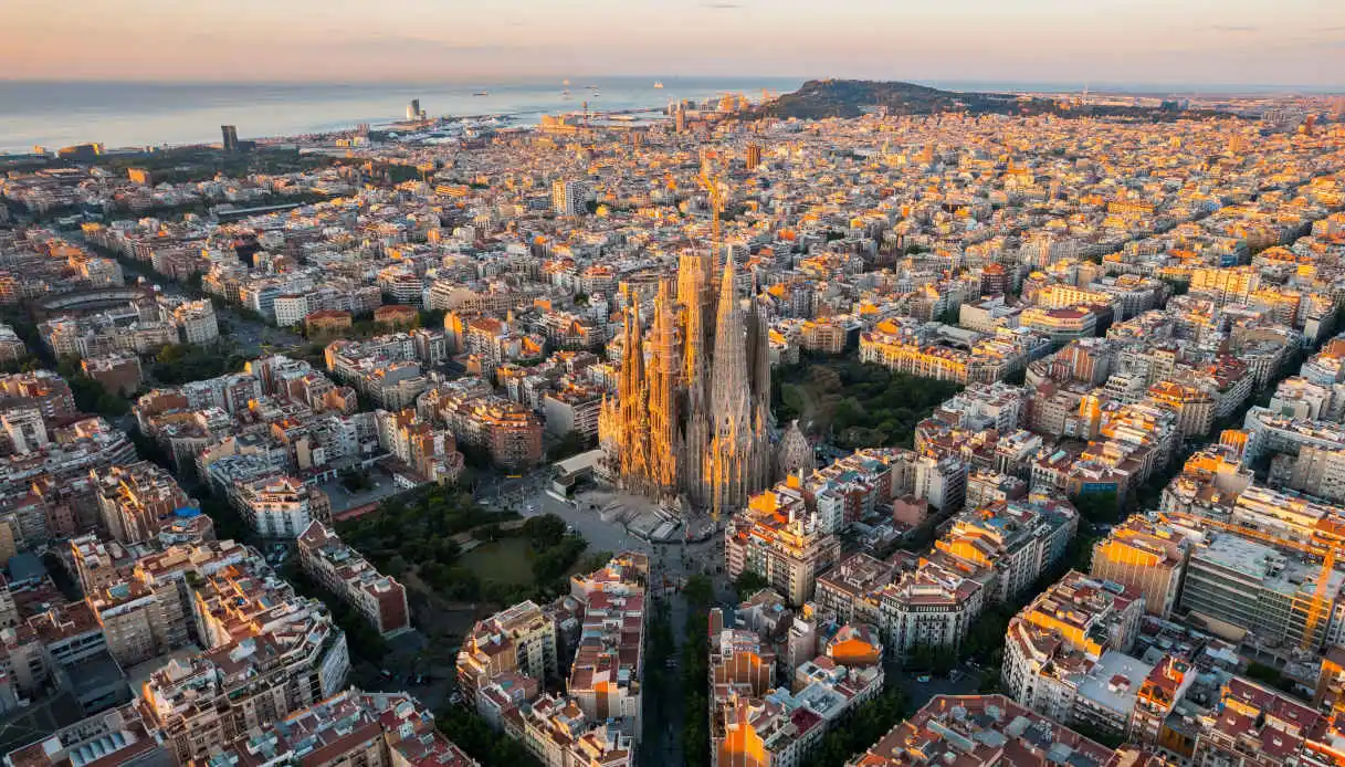 Barcellona vieterà gli affitti a breve termine