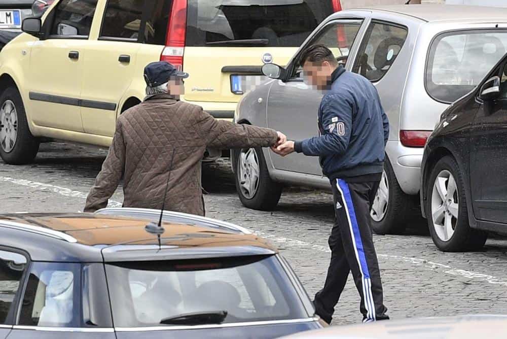 Come si debellano i parcheggiatori abusivi?
