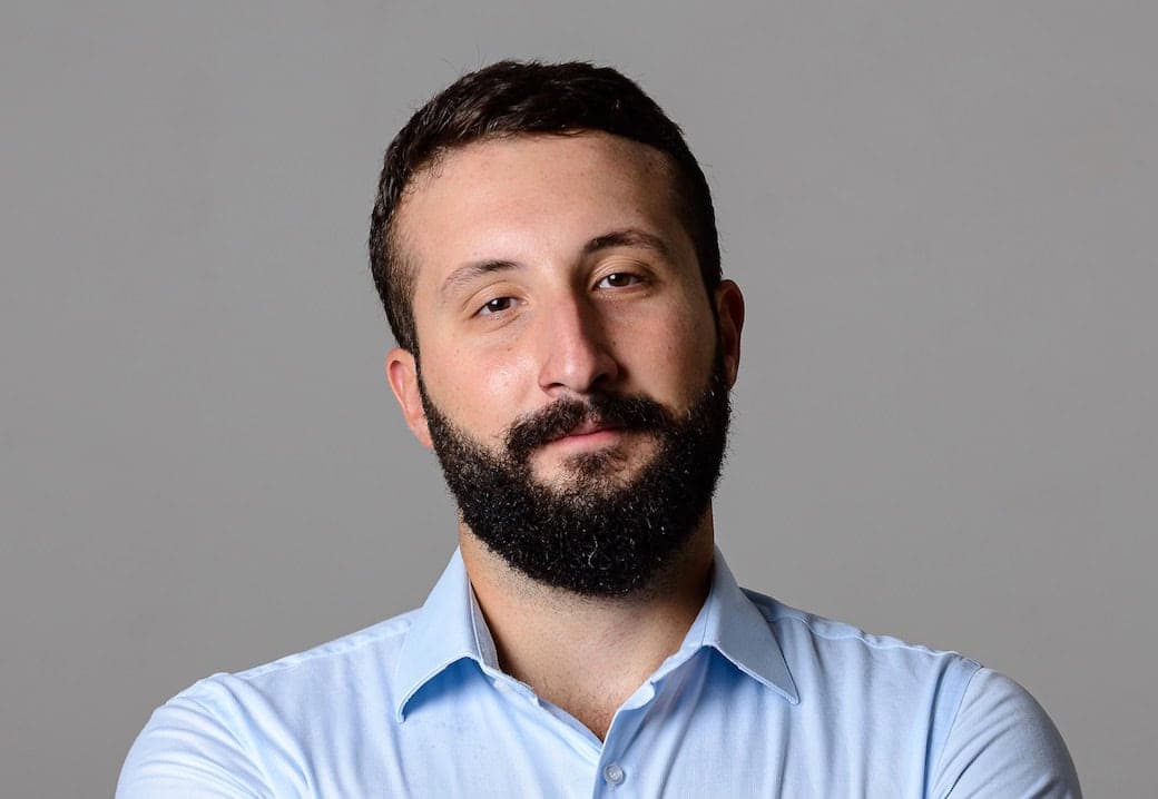 “Gioventù meloniana”, l’ultimo esempio di giornalismo undercover italiano