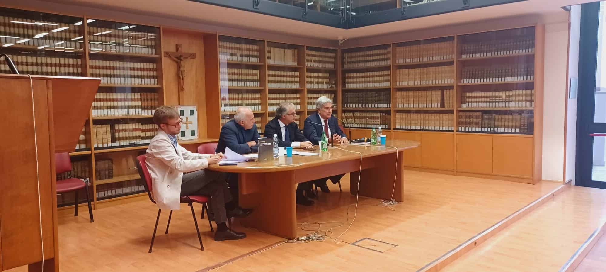 Presentato a Caserta il libro "Il buio e l'alba" di Maurizio Giordano