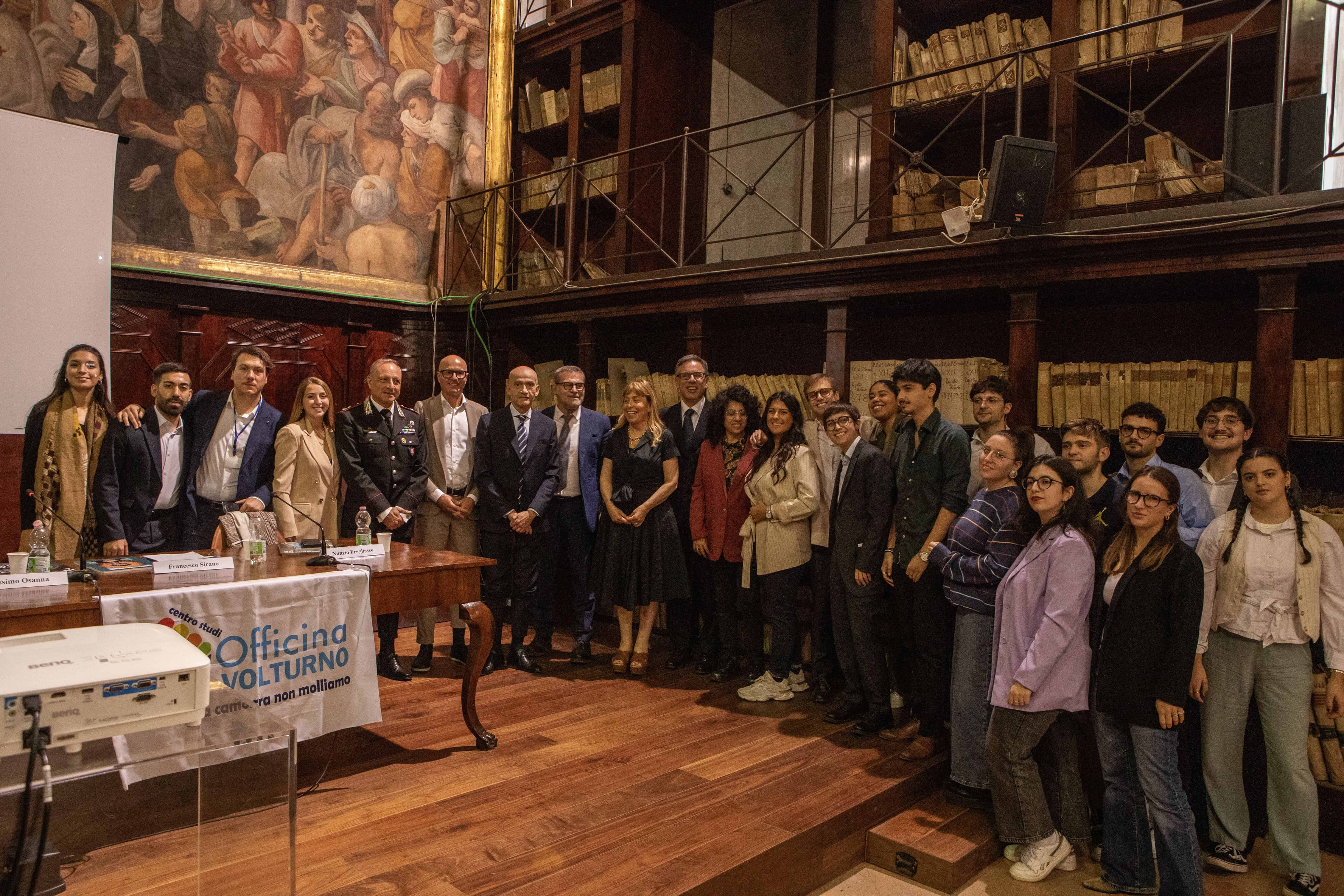 “Scavi abusivi e opere d’arte trafugate”: Informare all'Archivio di Stato di Napoli