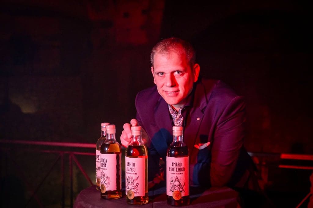 Antica Distilleria Petrone: con i nuovi liquori un viaggio nella Napoli esoterica