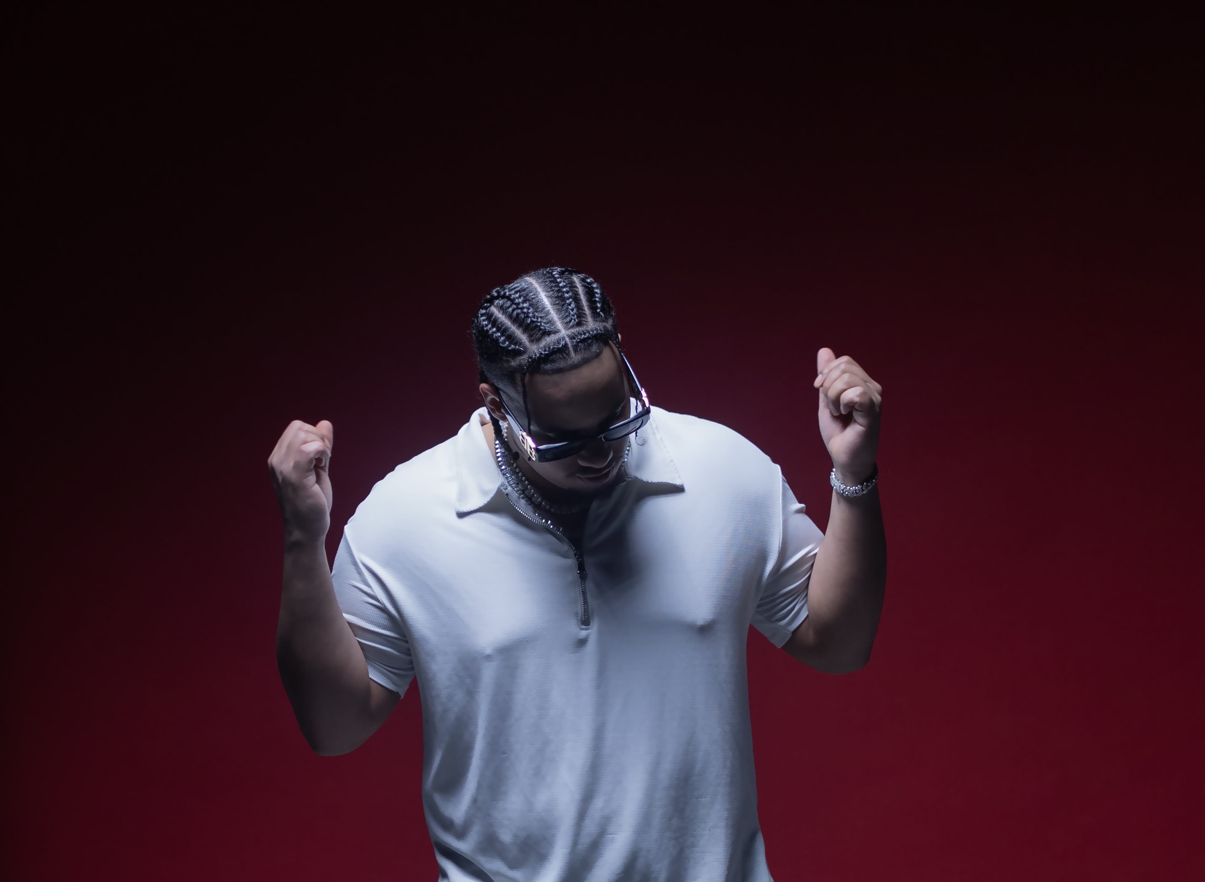 DEZ presenta l'ep "Napulegno" tra nostalgia ed evoluzione