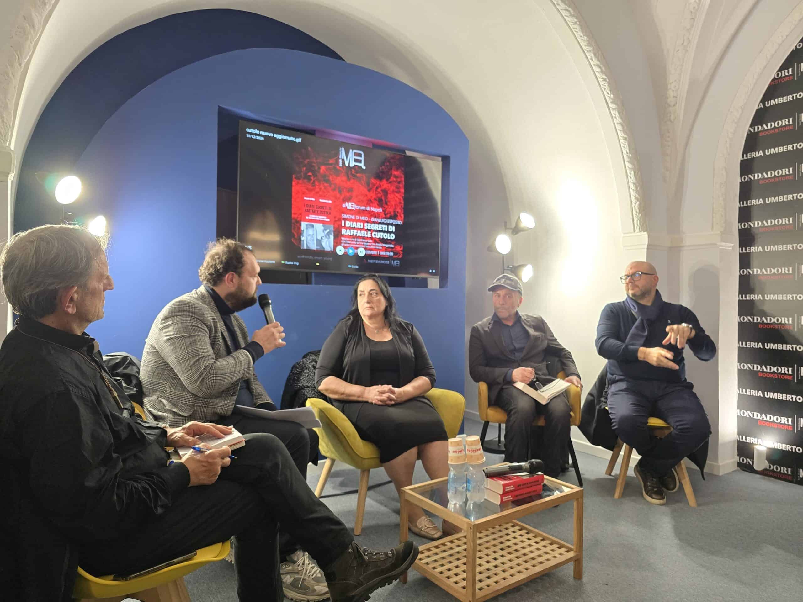 “I diari segreti di Raffaele Cutolo”, la presentazione del libro di Simone di Meo e Gianluigi Esposito