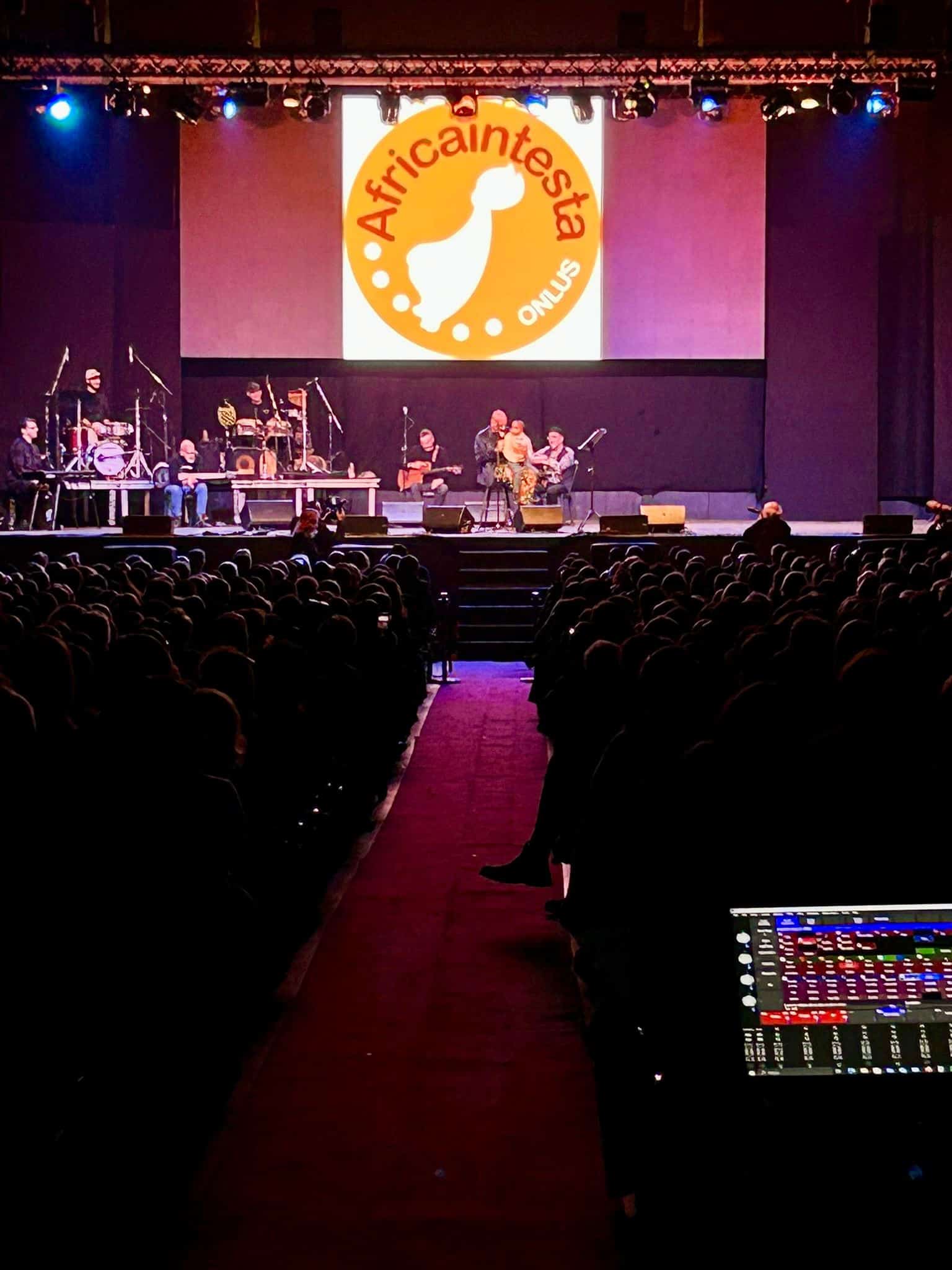Un successo di solidarietà: il concerto di beneficenza per Africaintesta 3