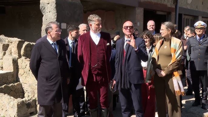 Il Ministro Giuli in visita a Ercolano: ""Alla Campania non mancherà mai sostegno MIC""