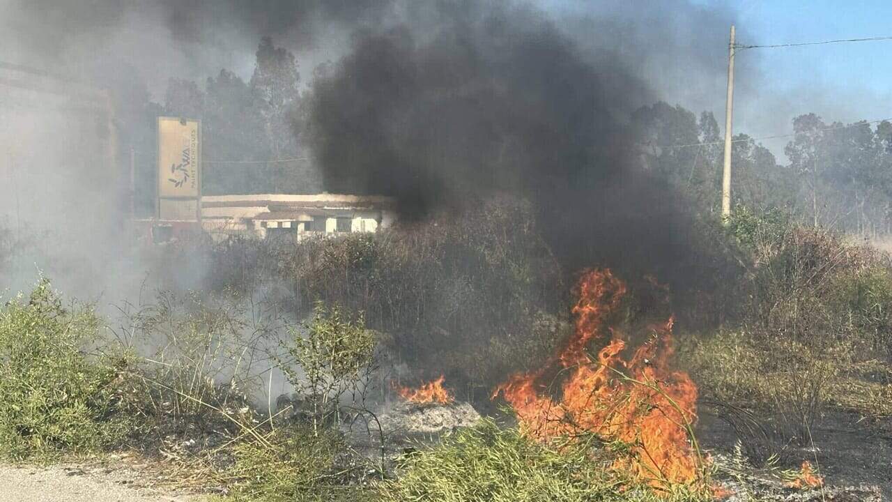 Incendio a Teano del 16 agosto: livelli di diossine ora sotto soglia, lo conferma l’Arpa Campania