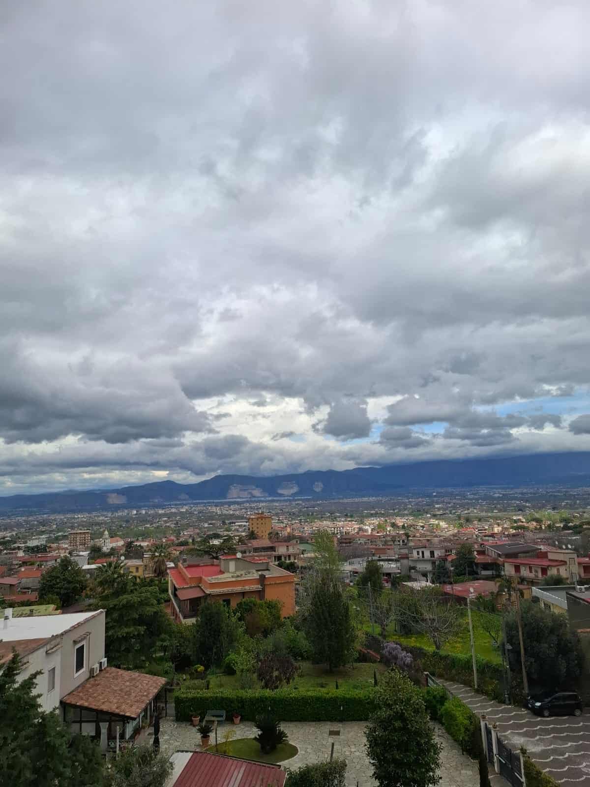 Vivere nel Vesuviano: la sfida di chi sceglie di restare nella provincia