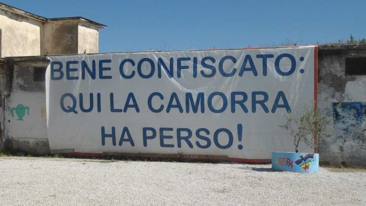 Beni confiscati a Castel Volturno: la politica senza poteri