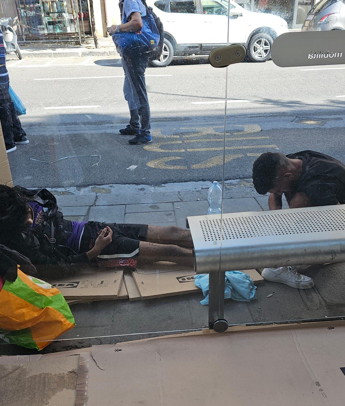 Napoli, Corso Meridionale: quando l’indifferenza diventa la vera morte