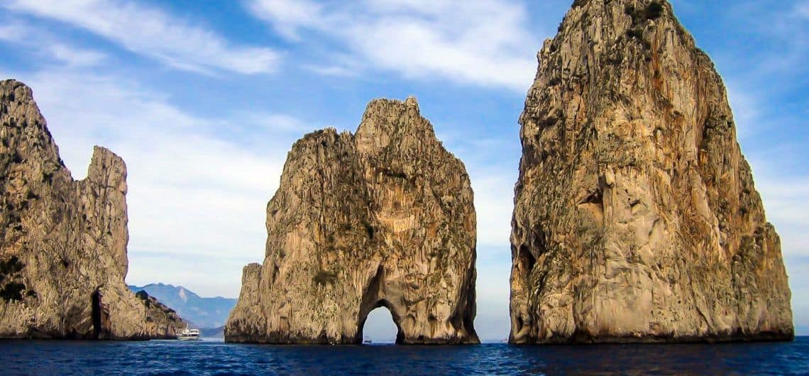 Raccontare l’isola di Capri con ago e filo