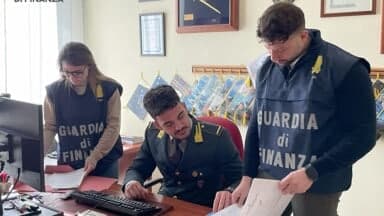 Confisca da 38 milioni a imprenditore edile vicino al clan Di Lauro