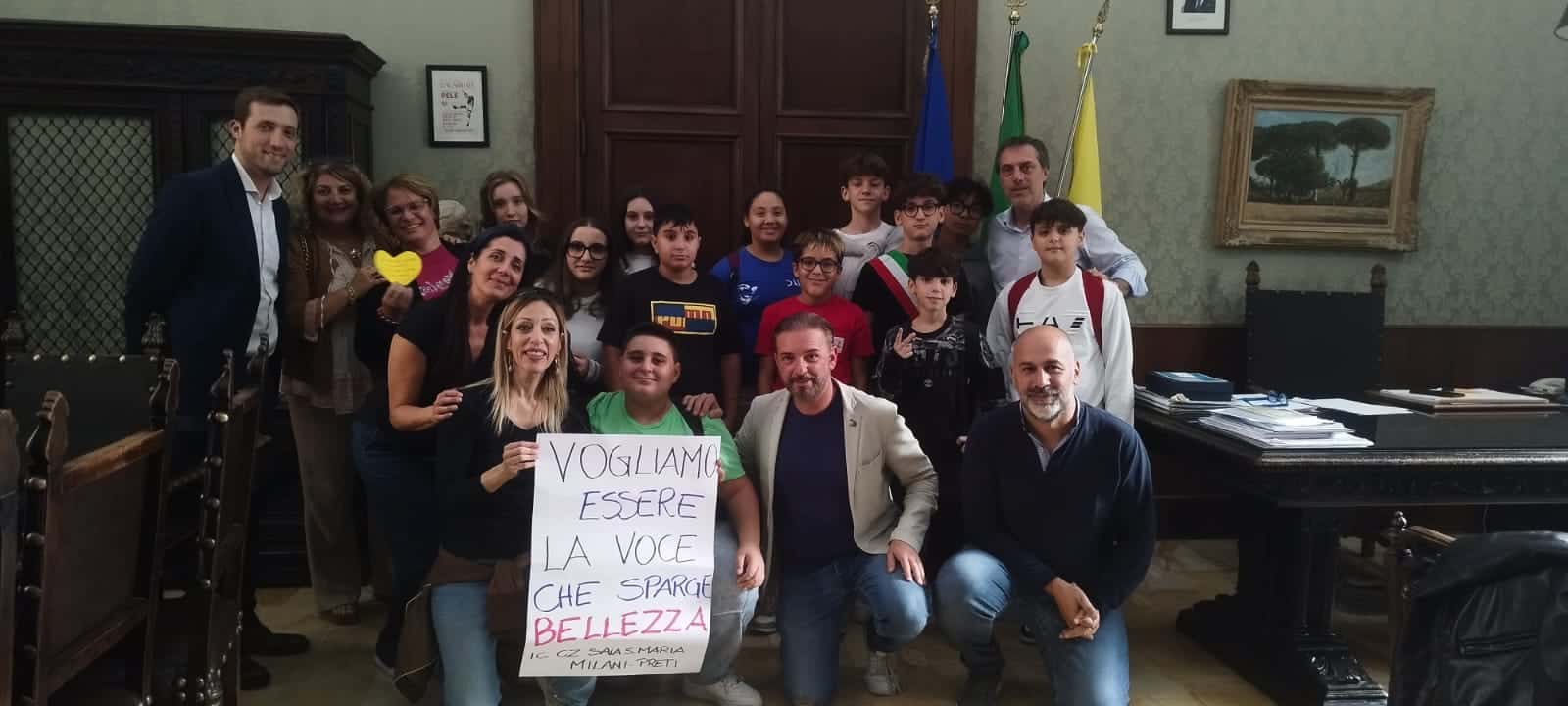 "Con i versi di Vasco nel cuore": i ragazzi che hanno regalato sorrisi a Catanzaro
