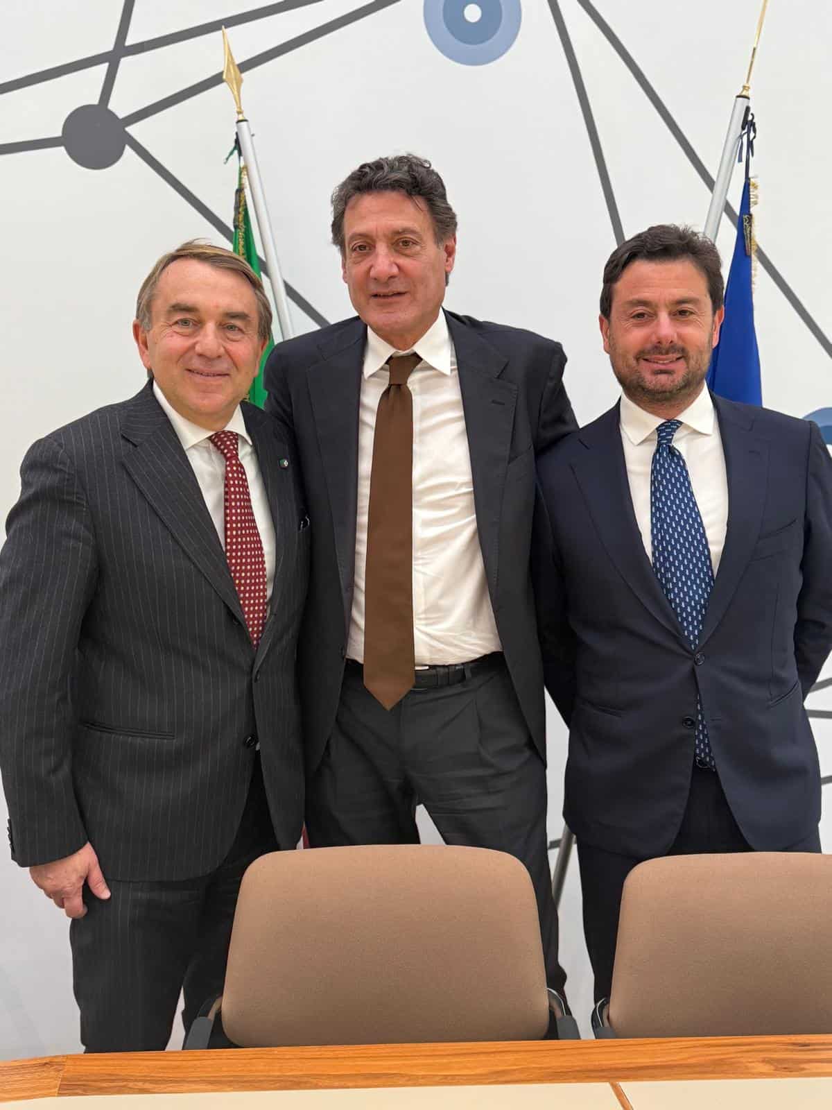 Camera di Commercio di Caserta e Confindustria Caserta pubblicano il bando per la borsa di studio che promuove tirocini formativi negli Usa per gli under 30