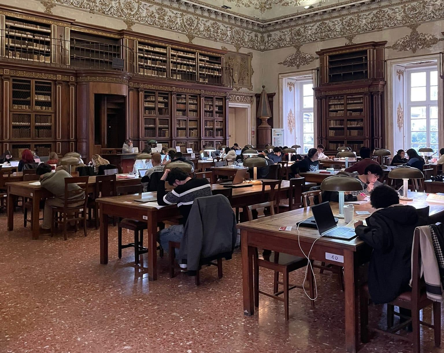 Napoletani, c’è un tesoro che vi aspetta: è la Biblioteca Nazionale di Napoli
