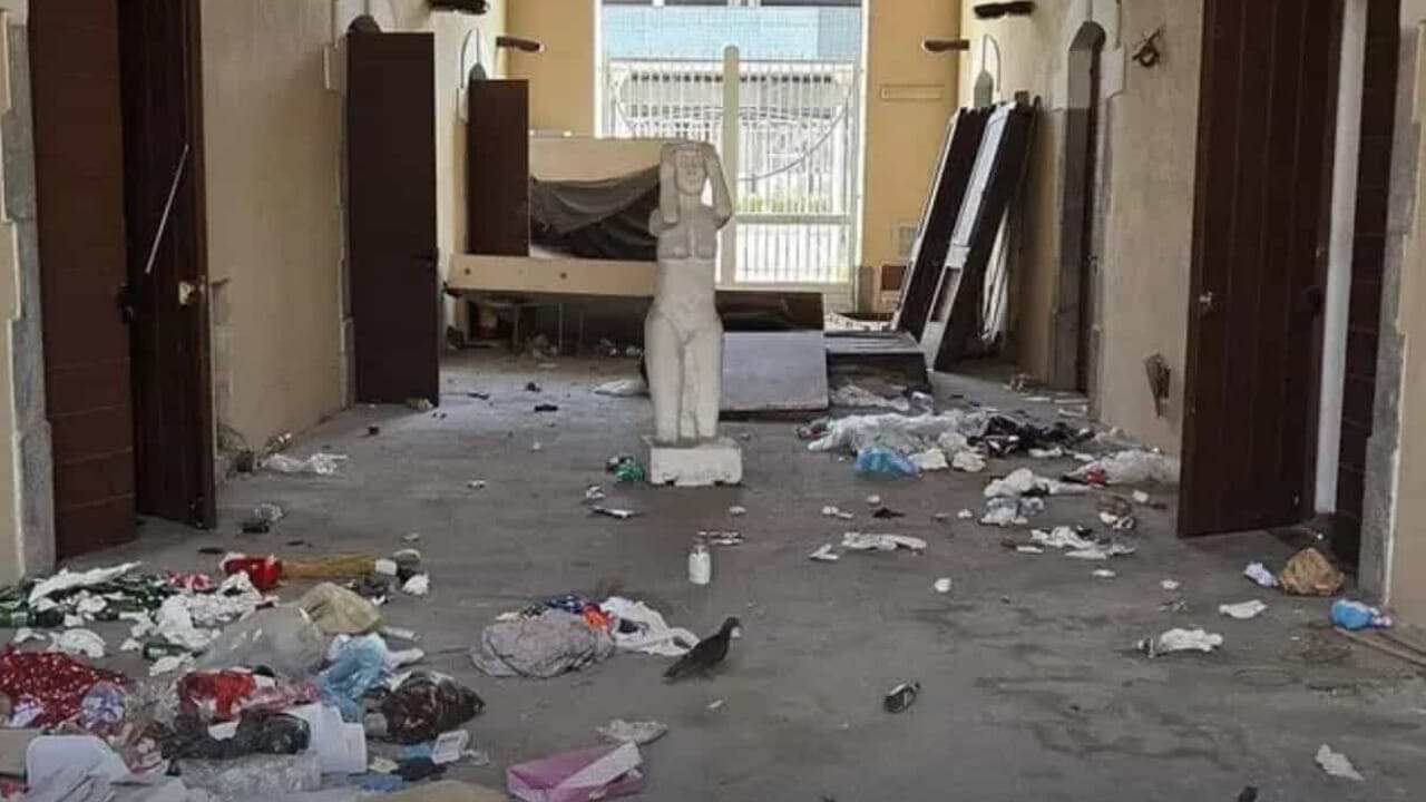 Aversa, nuovo raid alla Casa della Cultura