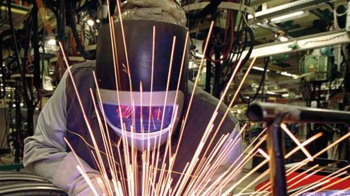 La Campania cresce più del resto d'Italia, ma persistono ancora tante criticità: il report di Bankitalia