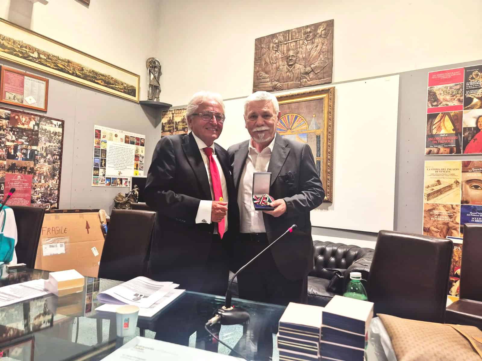 L'Accademia Italiana di Arte e Letteratura conferisce una Menzione d'Onore a Tommaso Morlando