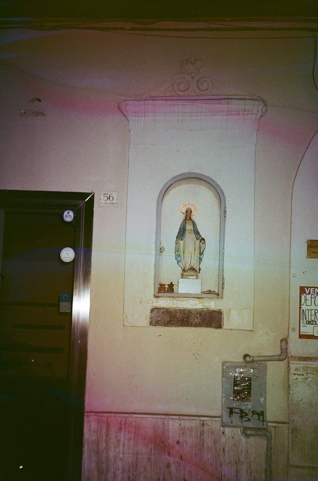 La Sacra Incuria: scatti delle edicole votive di Caserta